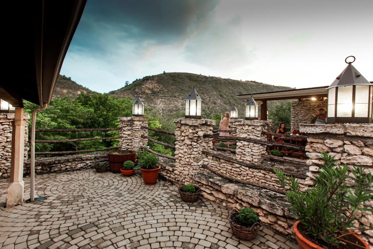 Vila Etnica Trebujeni Εξωτερικό φωτογραφία