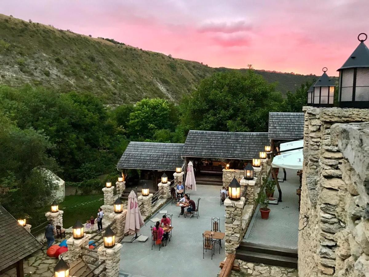 Vila Etnica Trebujeni Εξωτερικό φωτογραφία